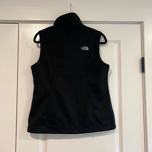 NWT Women's North Face Ridgeline SS Vest‎ in Black with Company Logo Size M - Picture 7 of 9